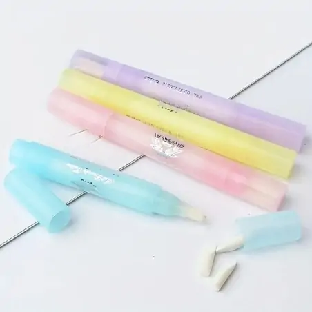 Nail polish remover pen